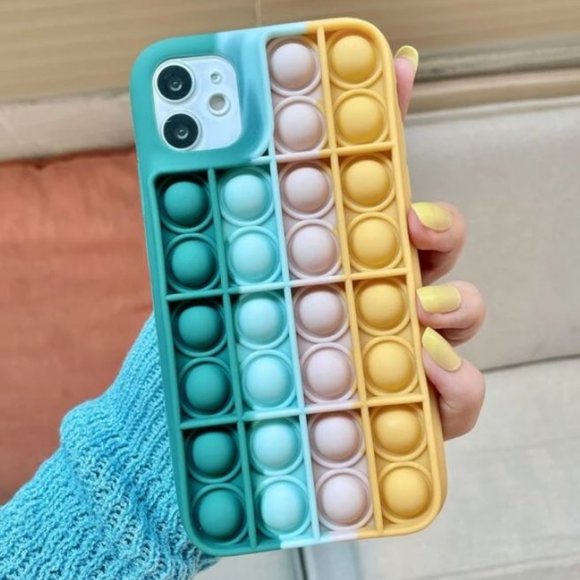 [❤️️Sales] NEW iPhone 12 Pro Max Bubble Decompression case - Picture 1 of 4
